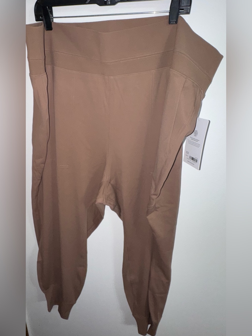 NWT Athleta Taupe Jogger Sweatpants